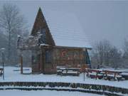 Winterurlaub im Bernsteinbad ckeritz auf Usedom: Der Achterwasserhafen im Schnee.