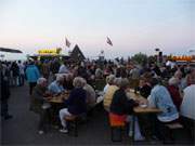 Bernsteinbad Koserow in der Inselmitte Usedoms: Seebrckenfest.