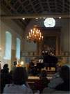 Wunderbare Abendstimmung bei einem Konzert in der Feininger-Kirche von Benz auf Usedom.