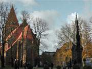 Die sehenswerte Greifswalder Altstadt: An der Jacobikirche.