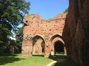 Ruine und Park: Das Kloster Eldena ist einen Ausflug wert.