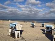 Usedom Ende Oktober: Die letzten Strandkrbe im Ostseebad Koserow.