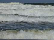 Perfekte Wellen fr ein Bad in der Ostsee.
