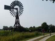 Windkraft-Schpfwerk: Rastplatz im Usedomer Thurbruch.