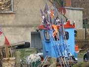 Halbes Fischerboot: Demontiertes Bootshaus in Kamminke.