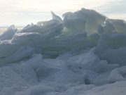 Eisberg: Eisaufschiebung auf dem Achterwasser bei Ltow.