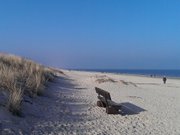 Frhling auf Usedom: Wanderungen auf dem Ostseestrand.