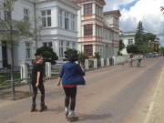 Auch Skaterinnen haben ihren Spa: Aktivurlaub auf Usedom.
