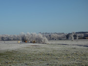 Winterpanorama: Landschaft in der Inselmitte Usedoms.