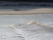 Erstarrtes Ostseewasser: Eis auf dem Strand bei Bansin.
