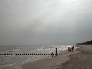 Glanz auf dem Ostseewasser: Usedomer Strand.