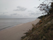Dunkle Wolken ber Usedom: Herbst an der Ostsee.