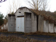 NVA-Bunker: Ehemalige Lagerflchen der Bordwaffen.