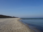 Weiter Sandstrand: Usedomer Inselmitte bei Zempin.