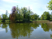 Nicht weit von Usedom: Künstlicher See im Schlosspark Griebenow.