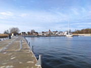Stadt Usedom im Hintergrund: Hafen am Usedomer See.