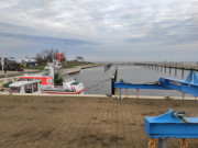 Seenotrettungsboot: Winterruhe im Hafen des Ostseebades Zinnowitz.