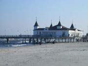 Usedoms beliebtestes Fotomotiv: Die Seebrcke des Kaiserbades Ahlbeck im Sdosten der Insel.