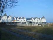 Auf der Strandpromenade zwischen Bansin und Ahlbeck: Seebrcke des Kaiserbades Heringsdorf.