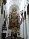 Sehenswrdigkeit der Hansestadt Stralsund: Kirchenschiff, Kanzel und Orgel der Marienkirche.