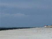 Friedlich: Winterstrand zwischen den Bernsteinbdern Koserow und Zempin auf Usedom.