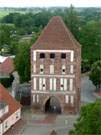 Stadt Usedom: Das Wahrzeichen "Anklamer Tor" vom nahegelegenen Kirchturm aus.