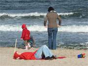 Khler Wind am Ostseestrand: Der Oktober ist auf der Insel Usedom angekommen.