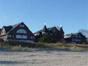 Ostseestrand von Heringsdorf: Blick hinber zur Strandpromenade.