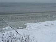 Eisig: Nach zahlreichen kalten Tagen und Nchten friert die Ostsee immer weiter zu.
