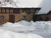 Winter auf der Ostseeinsel Usedom: Hof im Fischerdorf Loddin.