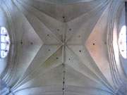 Mittelalterliche Handwerkskunst: Deckengewölbe in der Wolgaster Kirche Sankt Petri.