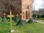 Kirche, Gutshof und Wasserschloss: Mellenthin im Hinterland der Ostseeinsel Usedom.