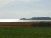 Usedomer Bernsteinbad ckeritz: Wiesenland, Achterwasser und der Loddiner Hftberg.