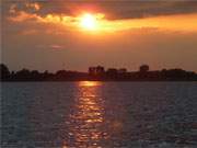 Vorfreude auf Frhsommerwetter: Sonnenuntergang auf der Insel Usedom.