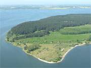 "Mwenort" und Weier Berg: Die Usedomer Halbinsel Gnitz im Achterwasser.