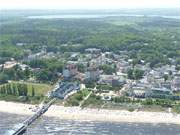 Im Hintergrund der Gothensee: Das Ostseebad Heringsdorf auf der Insel Usedom.