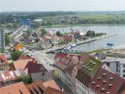 Werftstadt Wolgast: Die Inselbrcke verbindet die Bundesstrae 111 und die Usedomer Bderbahn.