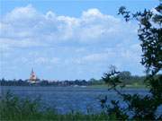 Die Stadt Usedom: Blick ber den Usedomer See vom Ufer nahe Welzin aus.