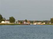 Rckkehr im Abendlicht: Der Hafen des Ostseebades Karlshagen am Peenestrom.