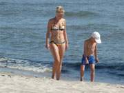 Strandspaziergang an der Ostsee: Badeurlaub im Kaiserbad Ahlbeck auf der Insel Usedom.