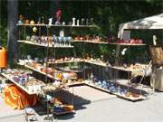 Sommersaison auf der Insel Usedom: Handwerksmarkt im Seebad Loddin in der Inselmitte.