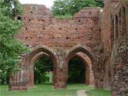 Frhgotik: Ruine des Klosters Eldena in der Nhe von Greifswald.