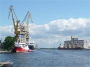 Betriebsam: Der Hafen der westpolnischen Stadt Stettin an der Oder.