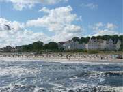 Blaues Meer, weie Bdervillen: Kaiserbad Bansin auf Usedom.