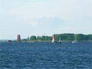 Greifswalder Bodden zwischen Usedom und Rgen: Die kleine Insel Ruden mit Seezeichen.