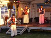 Volksmusik von der "Waterkant": Kulturprogramm auf dem Loddiner Erntefest.