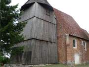 Auf dem Festland in der Nhe der Insel Usedom: Kirchturm von Neu-Boltenhagen.