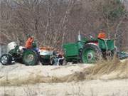 Ostseebad Ahlbeck auf Usedom: Trecker zum Hereinholen der Fischerboote.