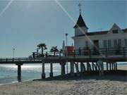 Die Ostsee in der Morgensonne: Die Seebrcke des Usedomer Ostseebades Ahlbeck