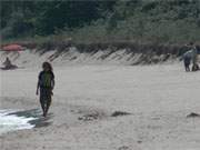 Juni auf der Insel Usedom: Morgentlicher Strandspaziergang am Ostseestrand von Koserow.